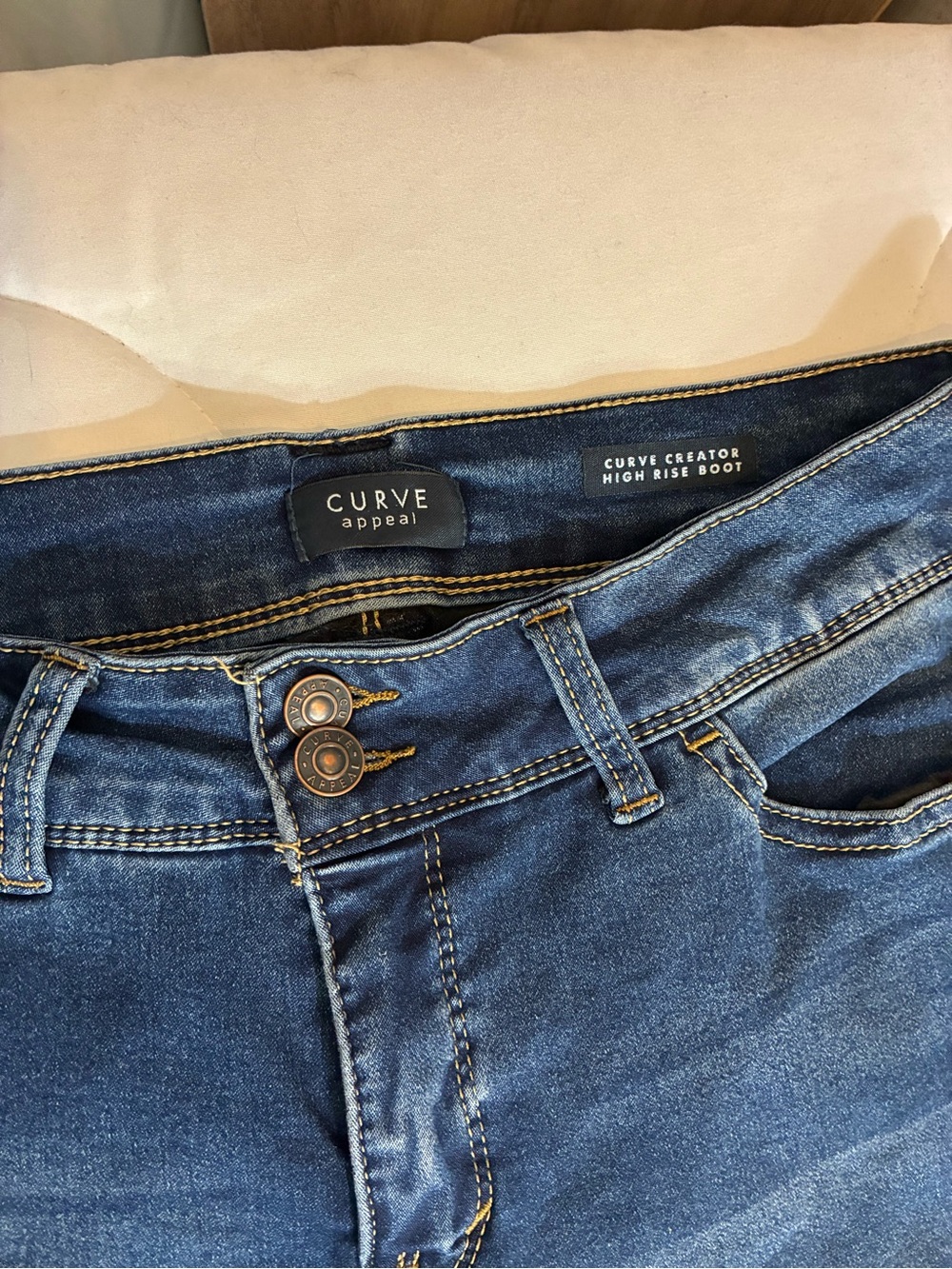 Curve Appeal Women’s hi- rise Bootcut Jeans in Dark Blue Sz 12 - Picture 2 of 3